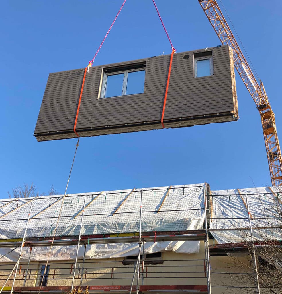Fassadenelemente für NetZero Standard: Serielle Sanierung mit ...