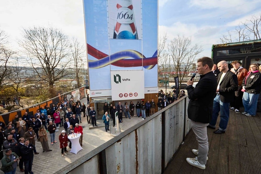 Europas erster öffentlicher Parkturm mit Ladeinfrastruktur